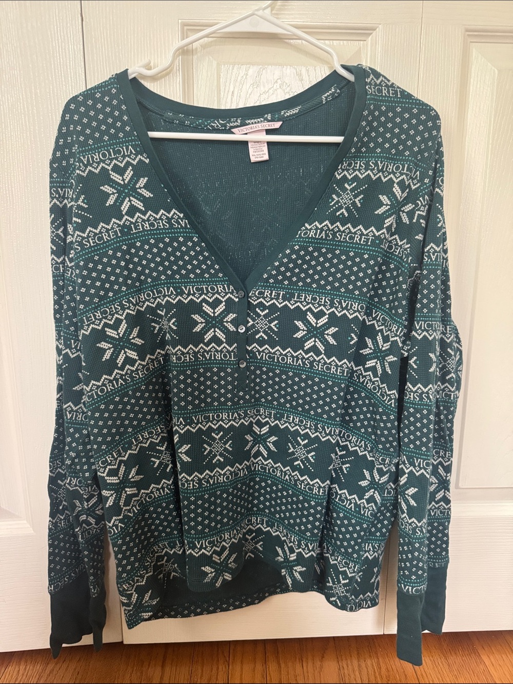 Victoria Secret holiday longsleeve